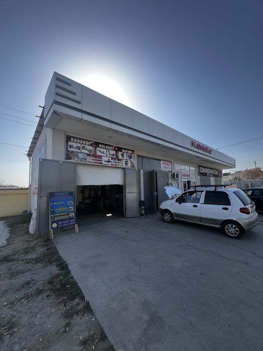 Автосервис 2 та бокс сотилади