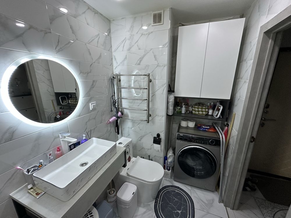 Продам 2 -х комнатную квартиру, 52 кв.м. Микр. Аккент 64