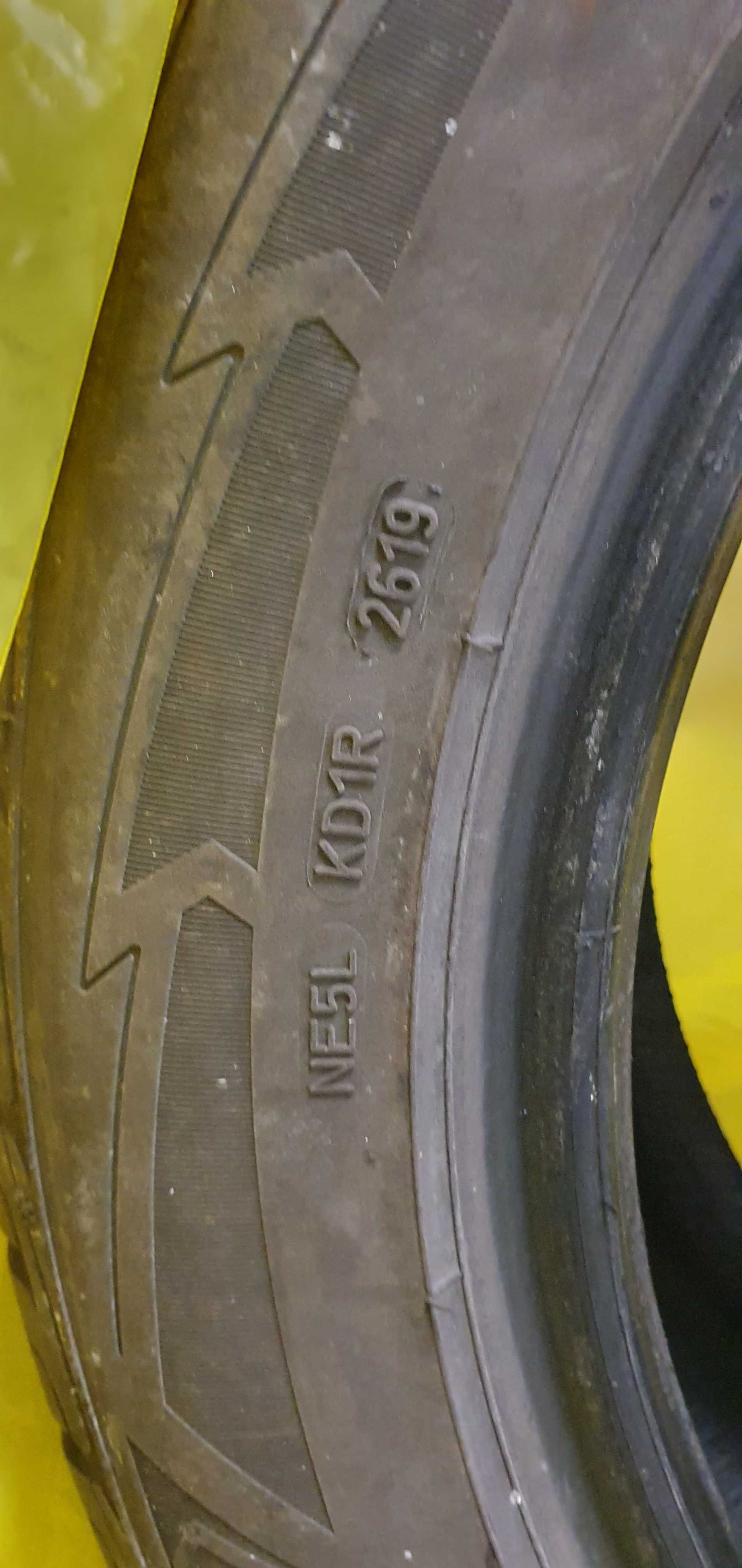Goodyear 225 55 R18 Зимни