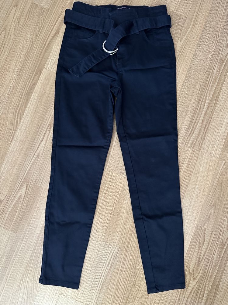 Тъмно син панталон LC Waikiki - 36 размер