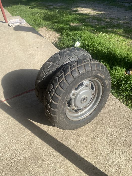 Cauciucuri+jante scuter  aproape noi 120/90-10