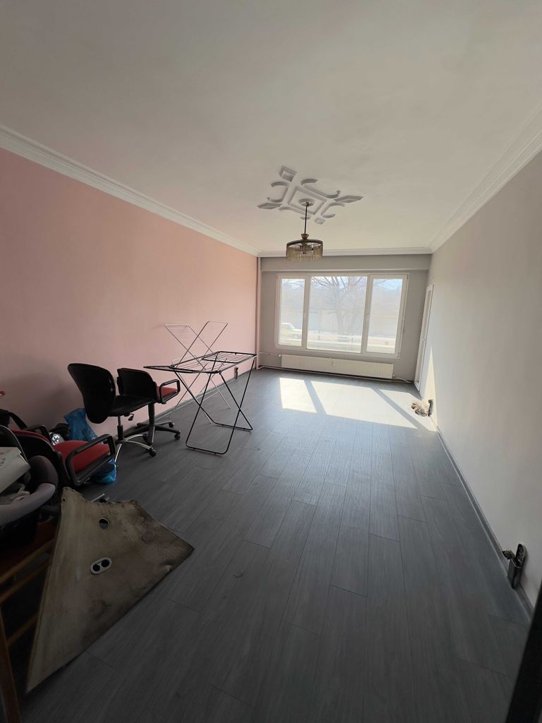 Продава се Тристаен апартамент в Перник, Димова махала - 78 кв.м за 1308 €/кв.м - Снимка #6