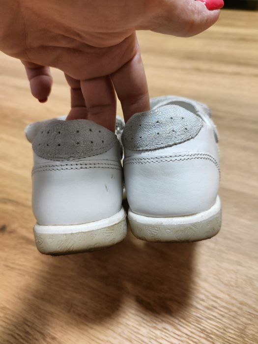 Кожени сандали Lasocki