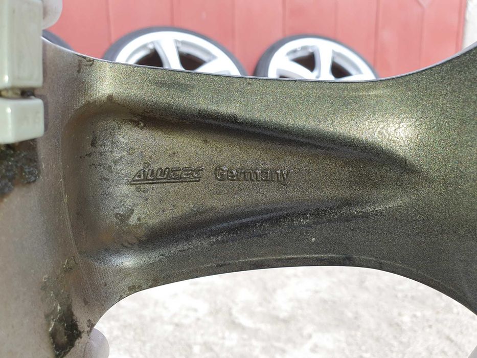 Roti formate din Jante Alutec R18 cu anvelope Dunlop SportMaxx