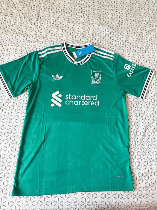 Tricou Liverpool third kit sezonul nou fotbal