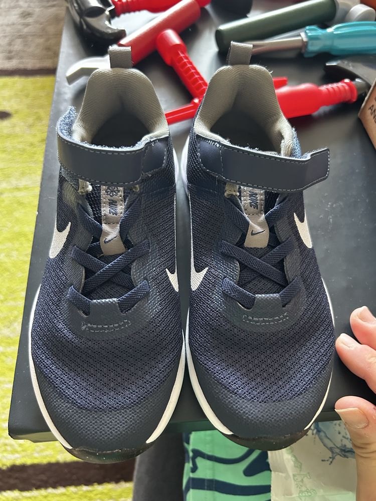 Nike Revolution 6 29.5