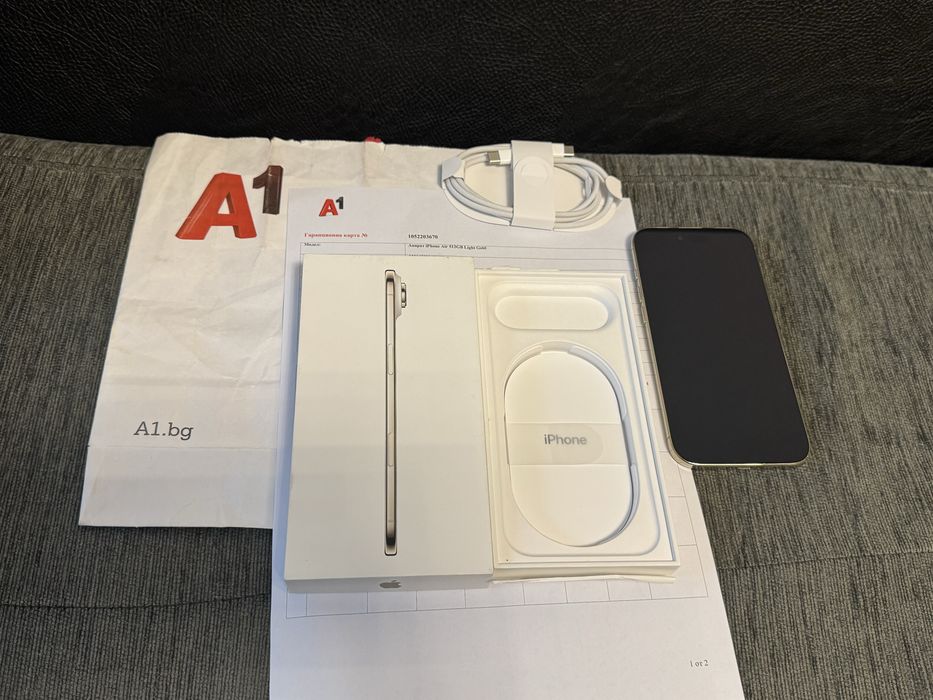 КАТО НОВ 512GB iPhone 17 Air A1 Гаранция 2028г. Light Gold