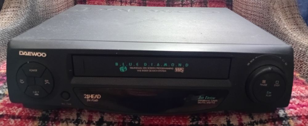 Продам видеомагнитофоны