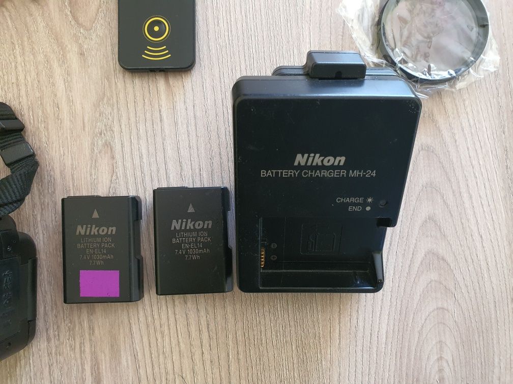 Фотоапарат Nikon 5100 с 3 обектива и аксесоари