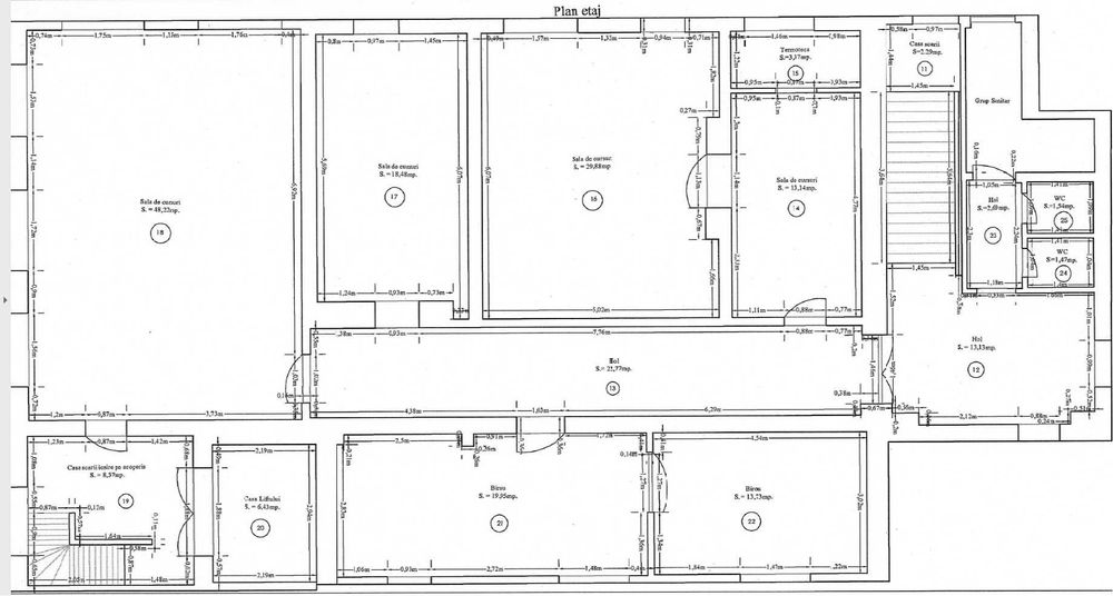 Birouri la etaj si productie la parter