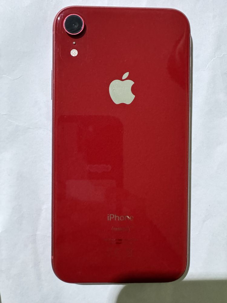 Продам iphone XR red 128 gb