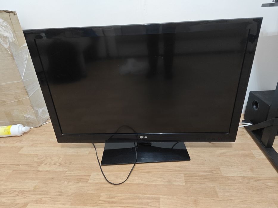 Продам телевизор LG