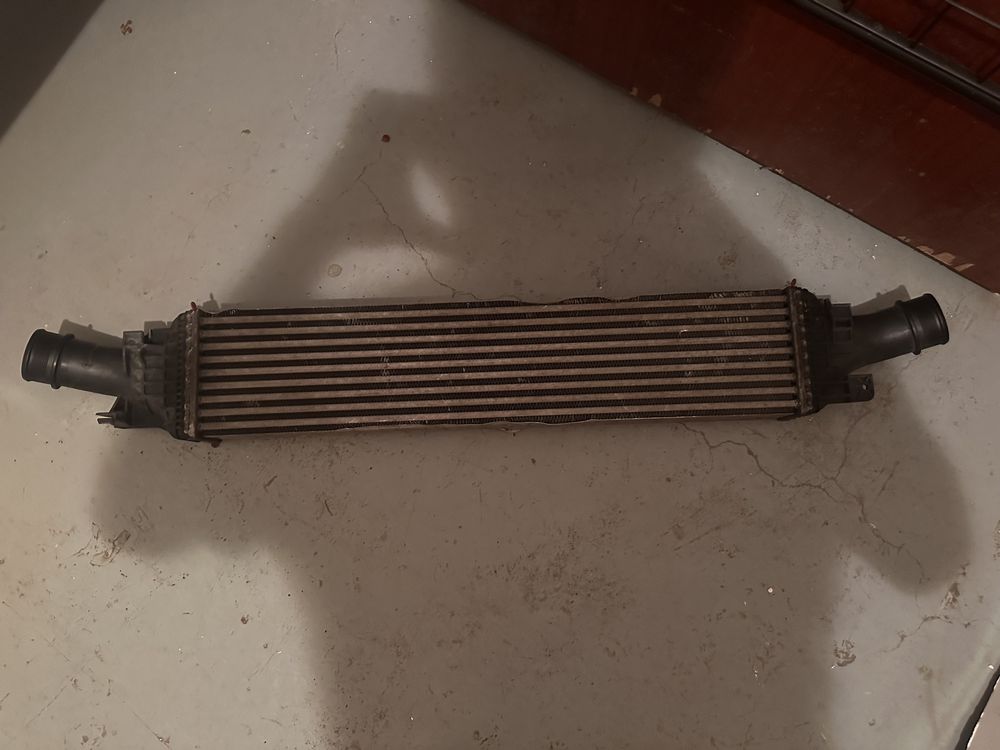 Vând intercooler A4 B8 1.8/2.0 TFSI