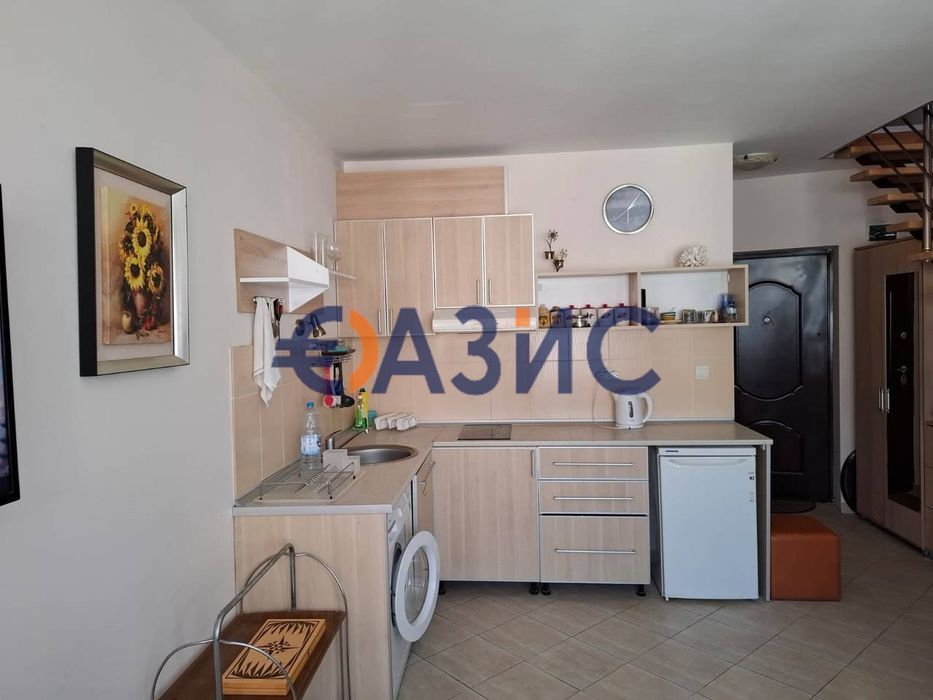 Продава се Двустаен апартамент в к.к. Слънчев бряг - 75 кв.м за 1027 €/кв.м - Снимка #6