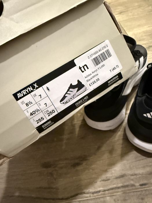 Дамски маратонки Adidas Avrin x