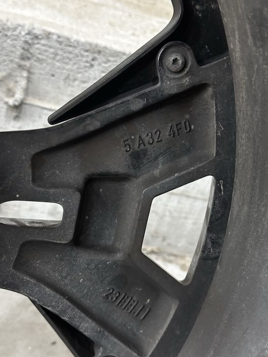 Janta Bmw seria 5 G60 I5 R20 fata 8 1/2 J