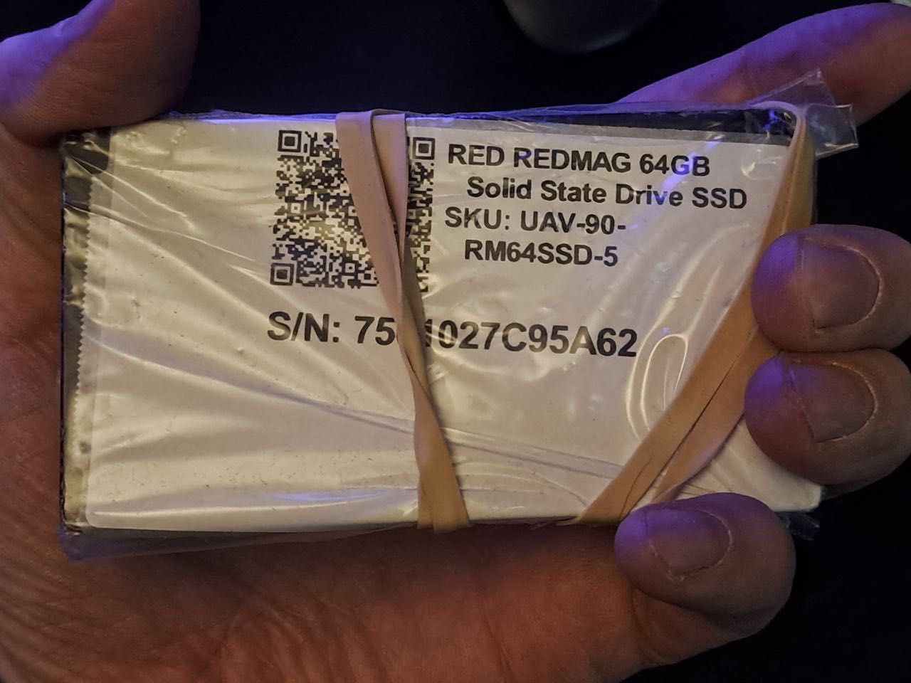 RED MAG 1.8" 64GB Media SSD Card Scarlet-X Dragon Epic-M Epic-X (2 шт)