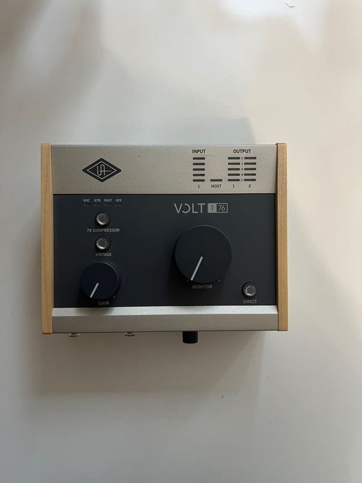 Vand placa Universal Audio Volt 176 USB Recording Studio