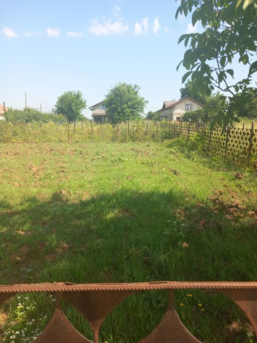 Vând teren intravilan, loc de casa,GAZE urmeaza!