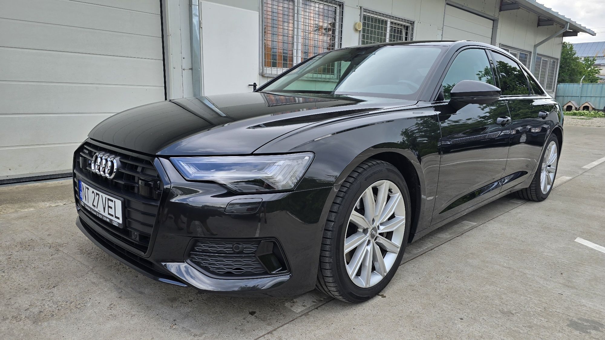 Audi A6 50Tdi Mild Matrix Perne Laneassist Brakeassist Bang&Olufsen 19