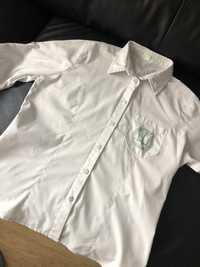 Две ризи от униформа за Лиляната
