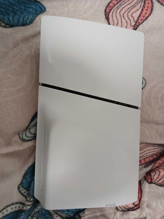 Ps5 slim 848gb disk+cont jocuri skinuri etc fara maneta