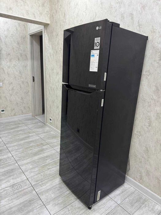 ПРОДАМ Холодильник LG GN-С272SBCN Smart Inverter. Состояние ОТЛИЧНОЕ.