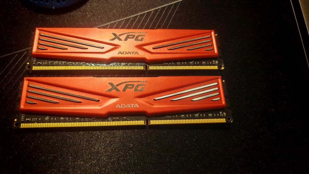 Рам памет  ADATA XPG V1 Red, 16GB (2x8GB) DDR3, 1866MHz, CL10