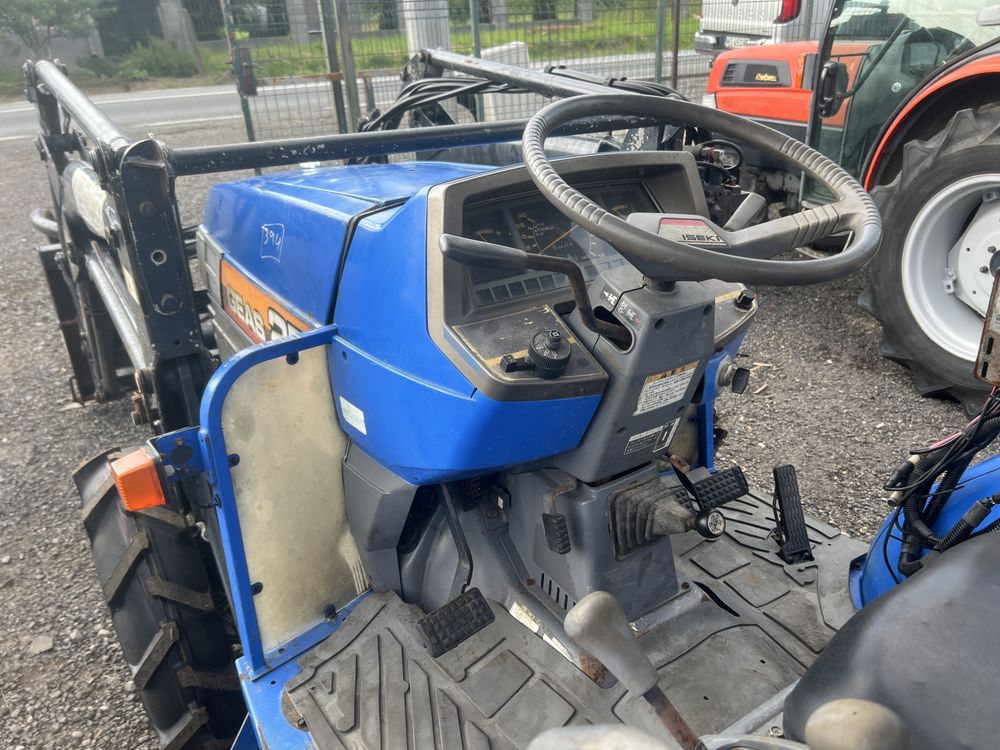 Tractoras tractor japonez iseki geas 25 cu incarcator frontal
