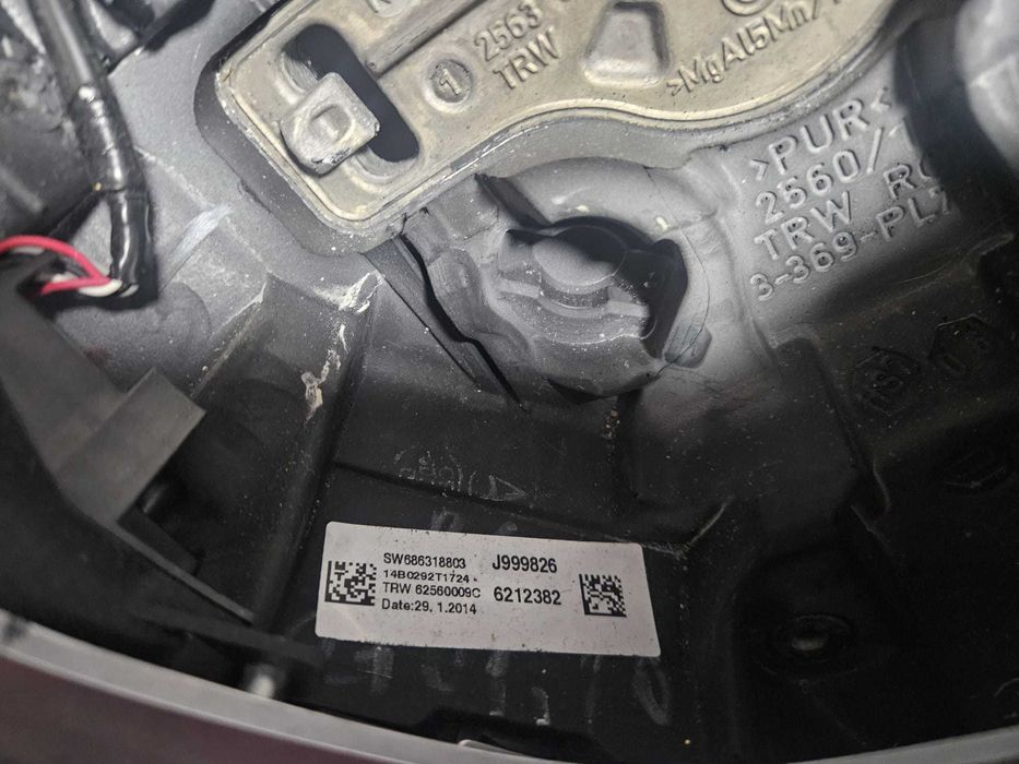 Volan sport cu comenzi BMW seria 1 f20 f21 F30 F31 complet xy