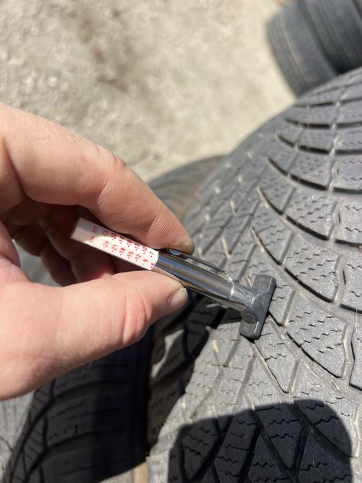 Зимни гуми 185/65/15 Brigestone . Цена комплект