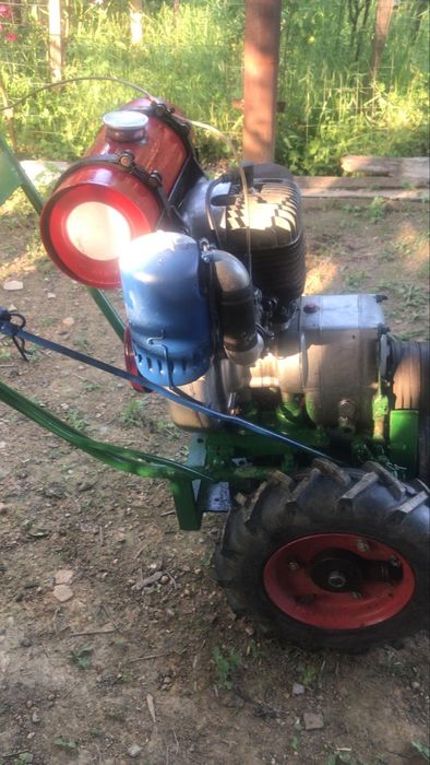 Motocositoare pe benzină, 2 timpi, cu lamă de 1.4 m – motor Rotax 6 CP