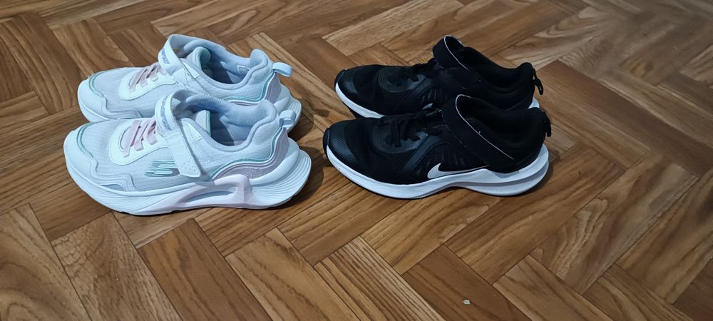 Маратонки Nike и Stichers за двата чифта