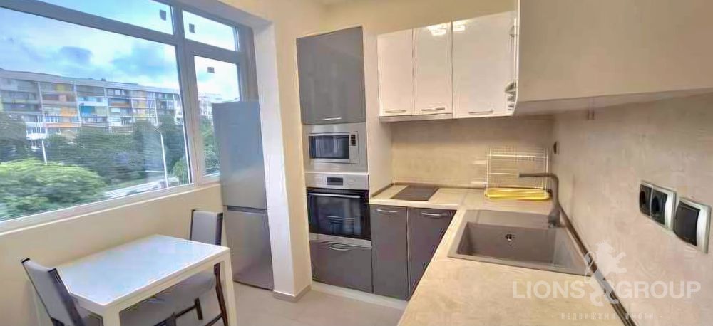 Продава се Тристаен апартамент в Варна, Чайка - 70 кв.м за 1275 €/кв.м - Снимка #3