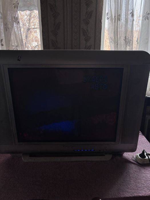 Телевизор, рабочий, все разъемы работают