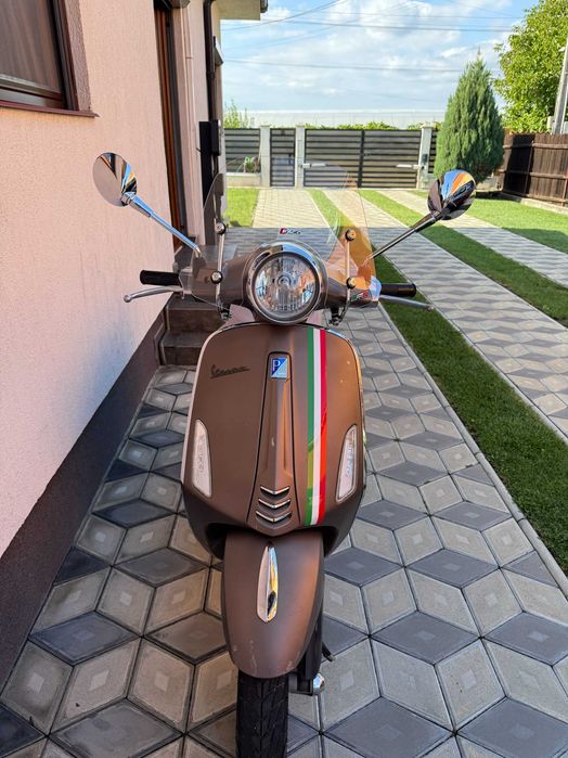 Vespa Primavera 50 cc 4T - 8000 km - se conduce fara permis