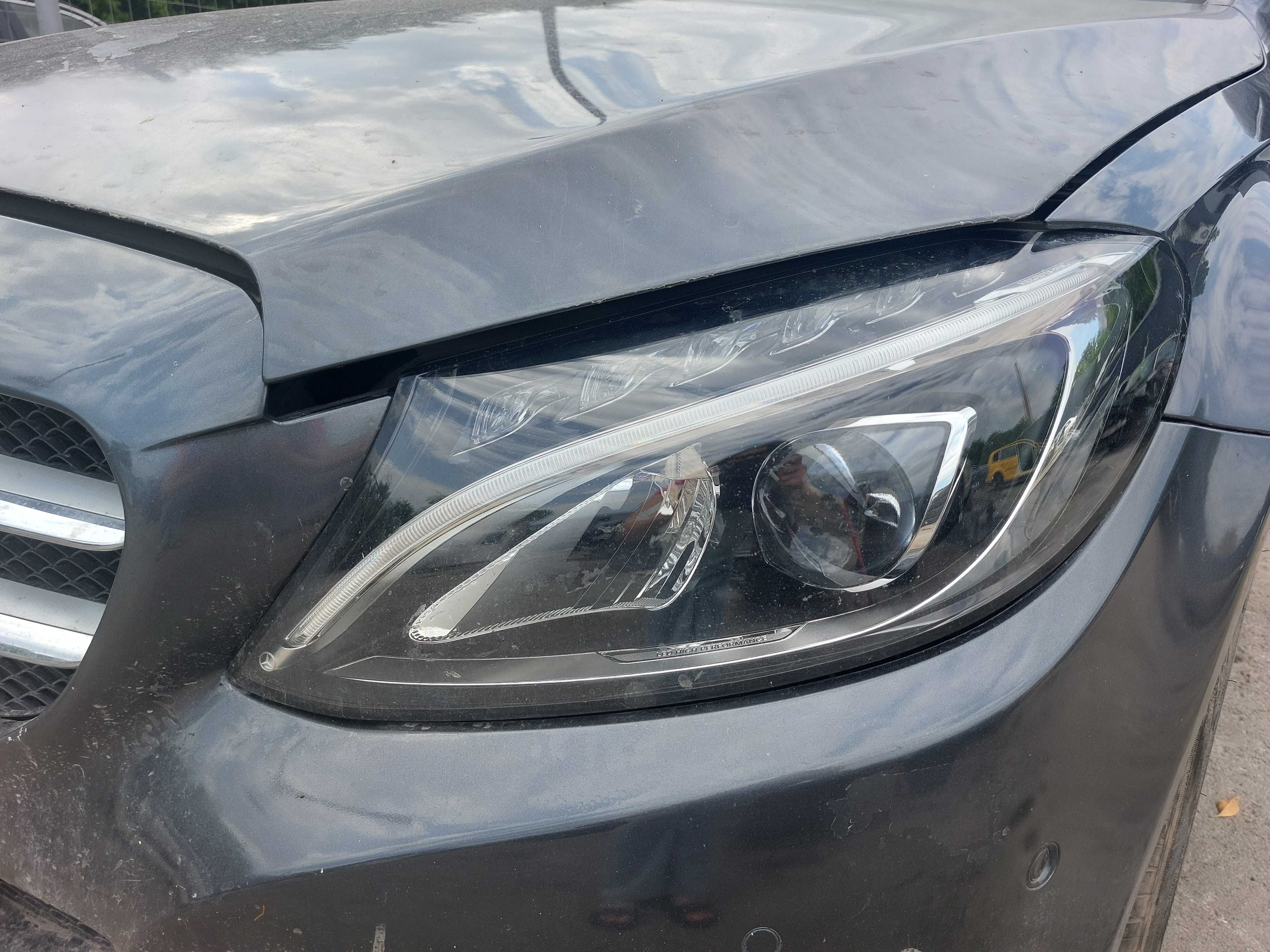 На Части: Mercedes-Benz W205 C220 CDI 170 к.с. SPORT ПАКЕТ