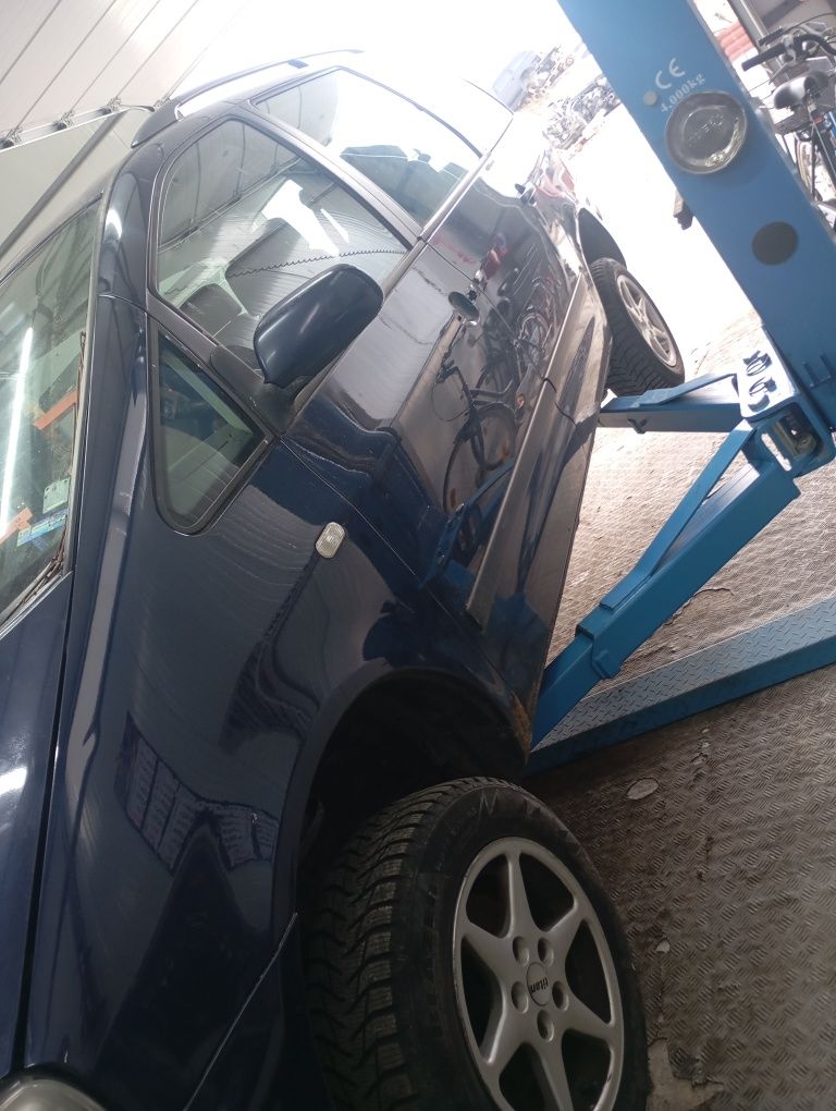 Seat Alhambra 2.0i на части