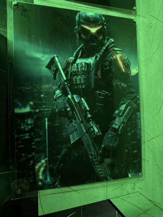 Kompyuterxona jihozlari stol,stul,reklamalar sotiladi