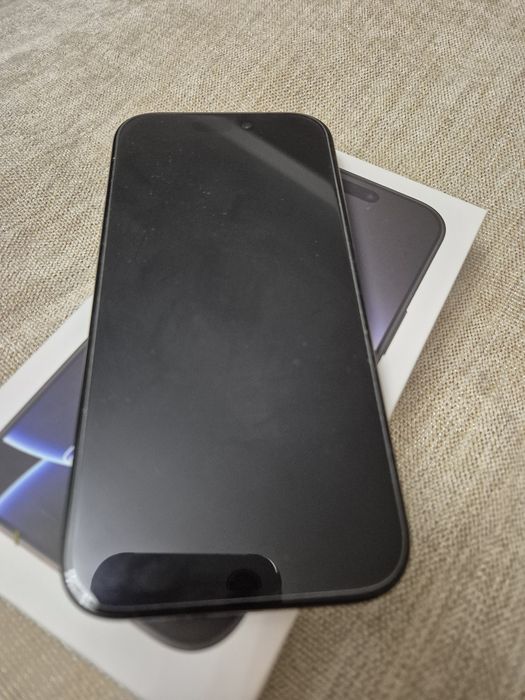 Iphone 16 Pro black ca nou impecabil 100% baterie in garantie