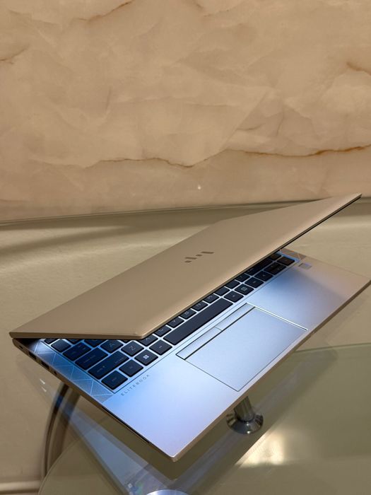 Hp EliteBook 845 G8 / Amd Ryzen 5 Pro 5650U / 16 DDR4 / SSD 256 NVME