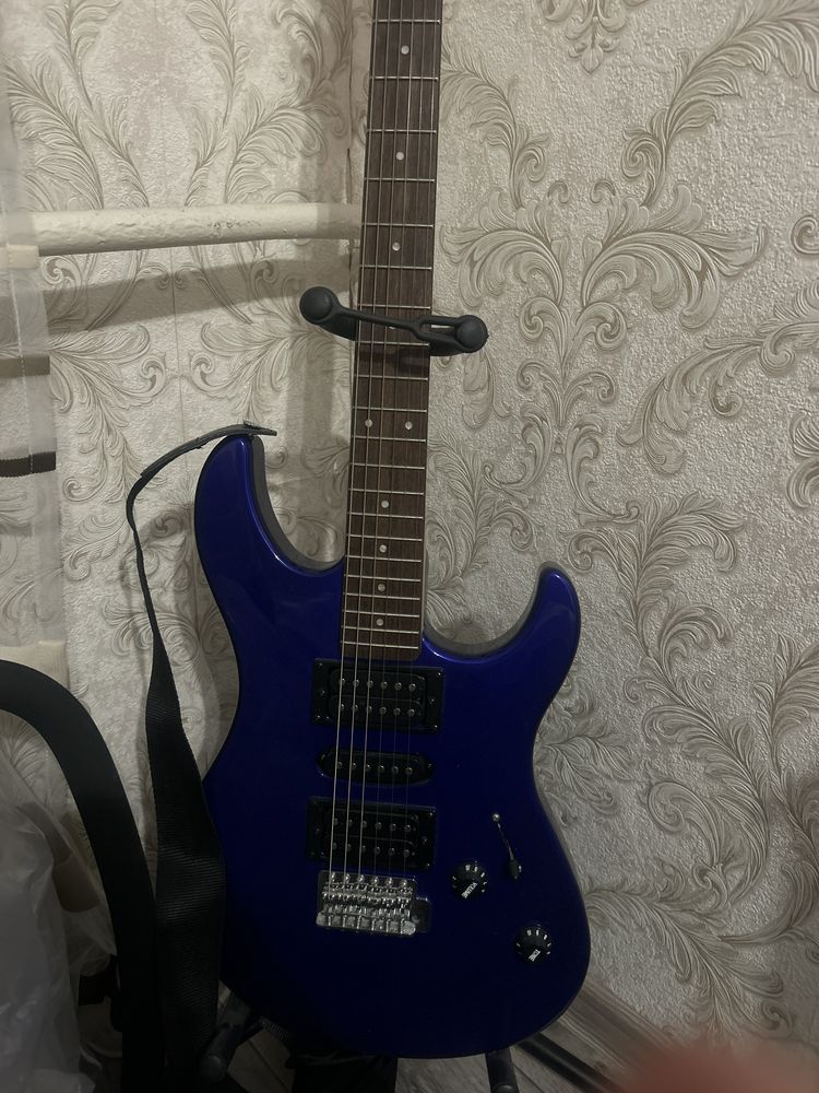 Гитара Yamaha erg 121