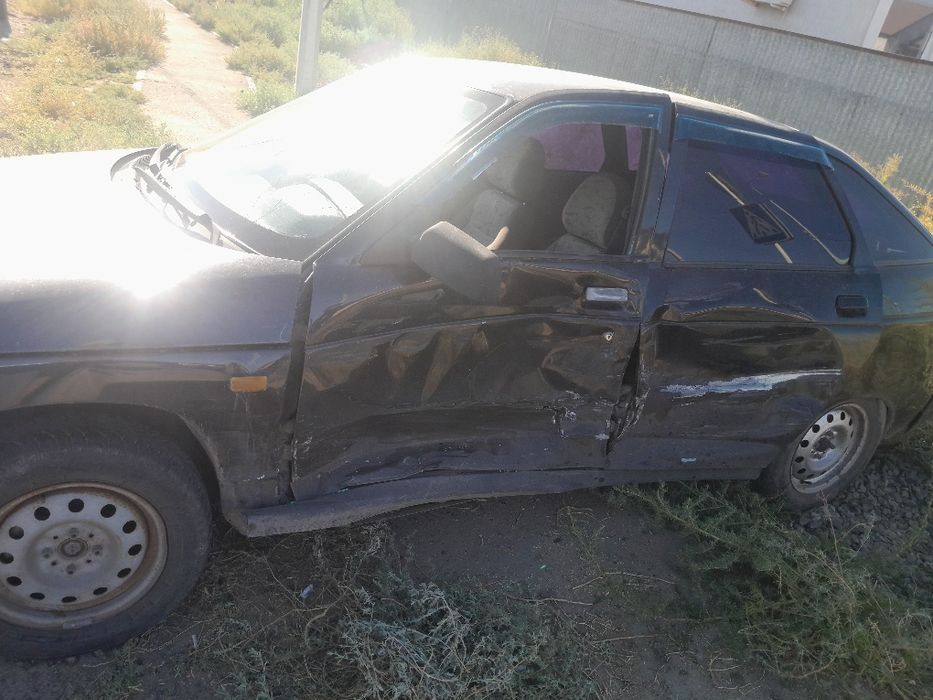 Продается машина на запчасти ваз