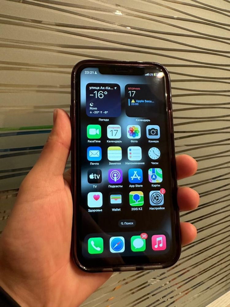 Iphone 11 pro в хорошем состояний