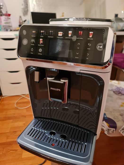 Espressor automat Philips EP5545/70