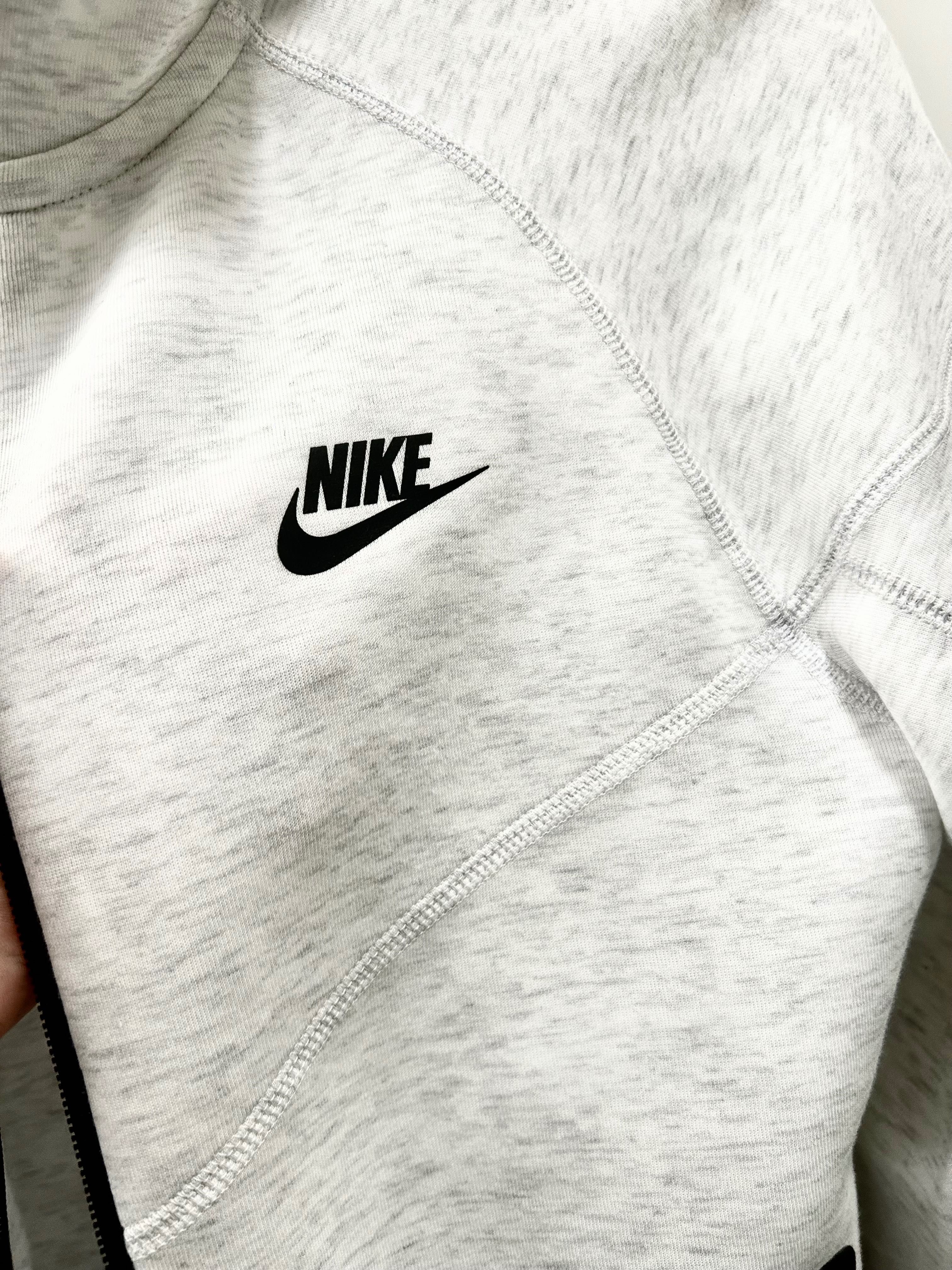Nike thc flc.   Капиталови търговски дружества