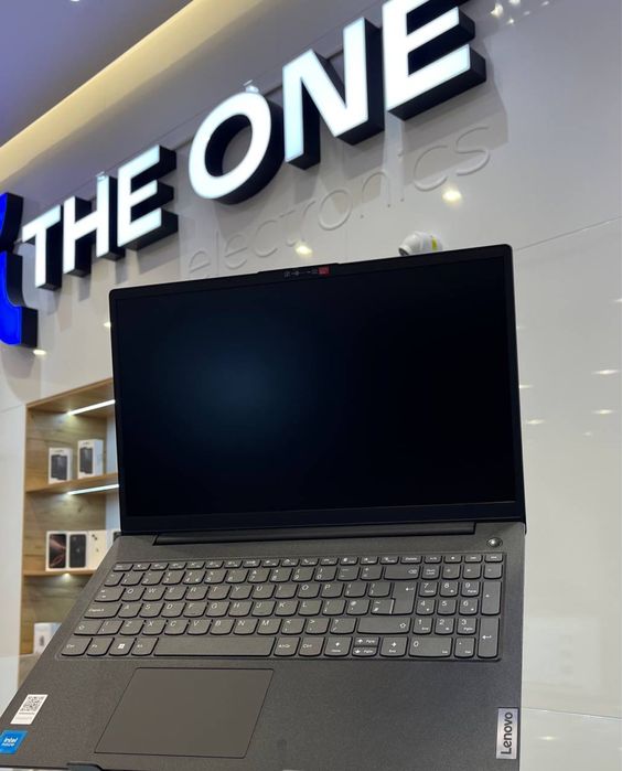 Lenovo  V15 N4500 4/256