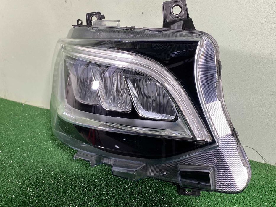 фар десен Mercedes Sprinter full Led 2018-2025 г. #1034V