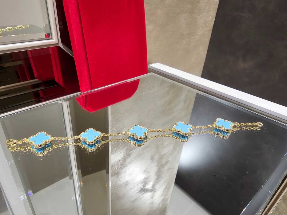 Van Cleef & Arpels VCA Gold Turquoise 5 Motif Alhambra Дамска Гривна