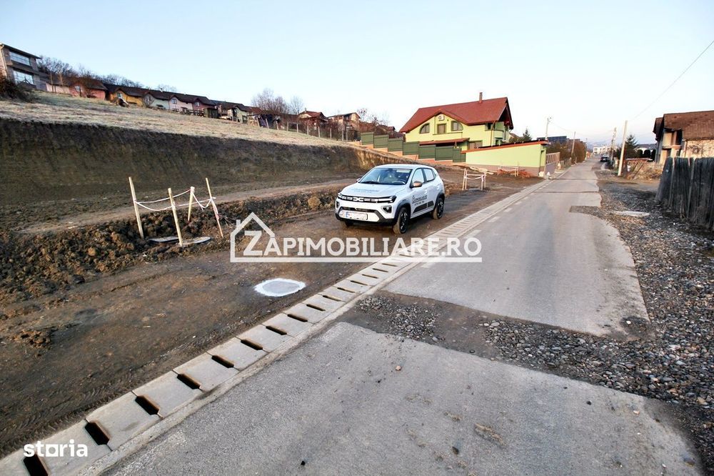 Teren Intravilan cu puz si utilităti, 618 mp